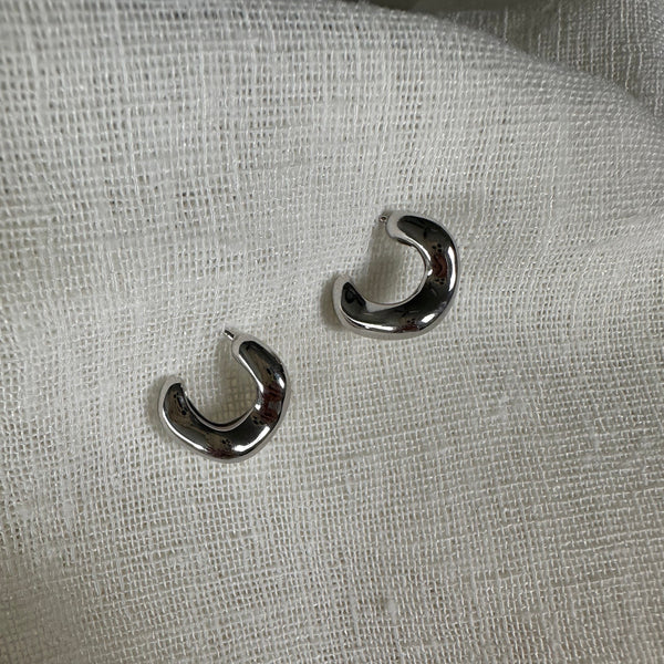 Moni Hoop Earrings